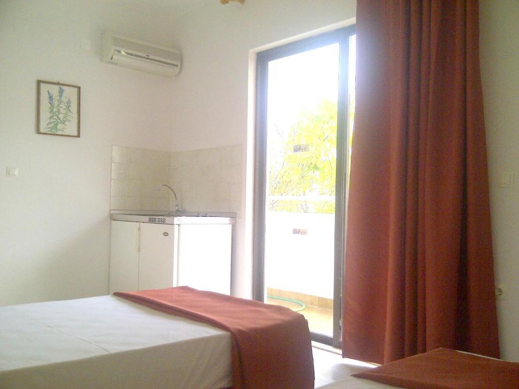 Thalassa Studios Faliraki Bilik gambar
